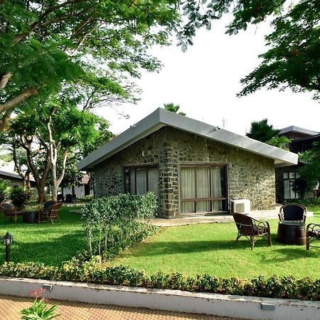Caves County Resort Malegaon Luaran gambar