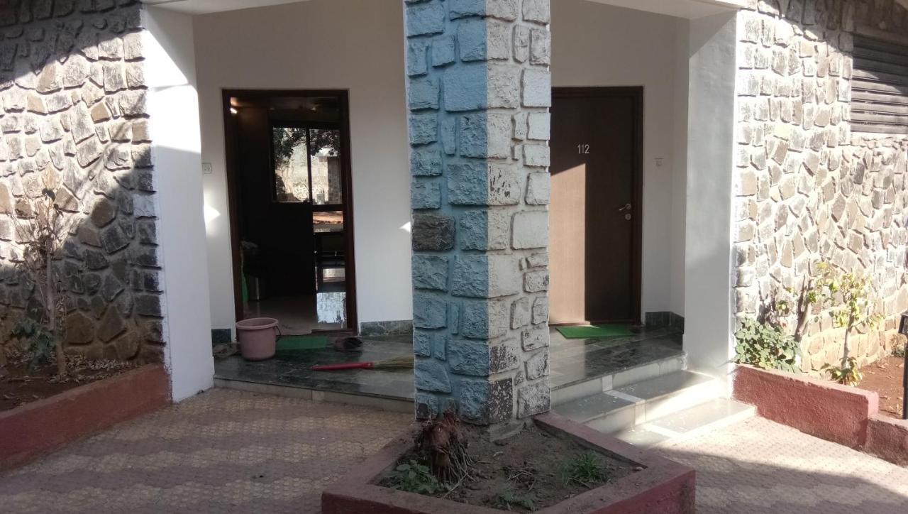 Caves County Resort Malegaon Luaran gambar