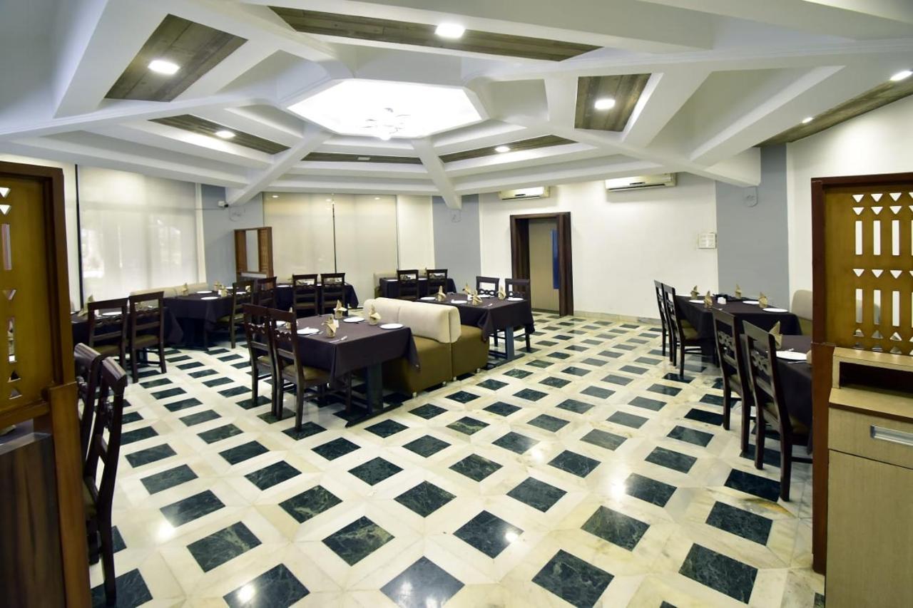 Caves County Resort Malegaon Luaran gambar