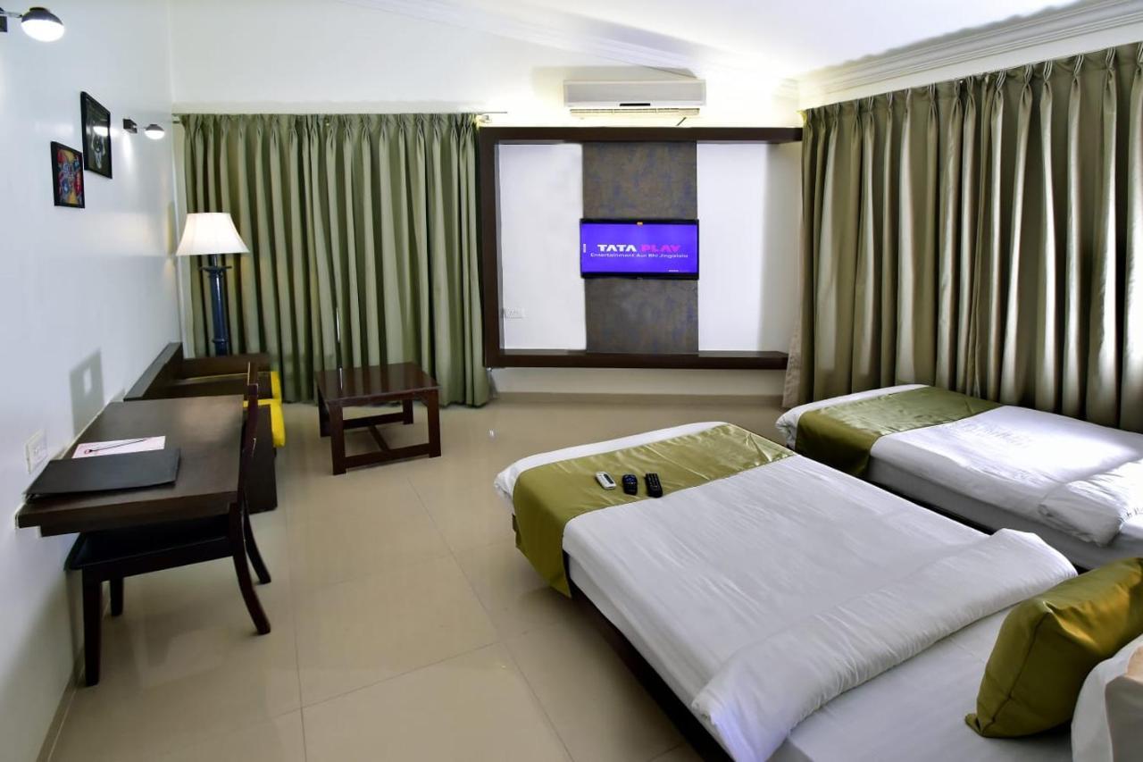 Caves County Resort Malegaon Luaran gambar