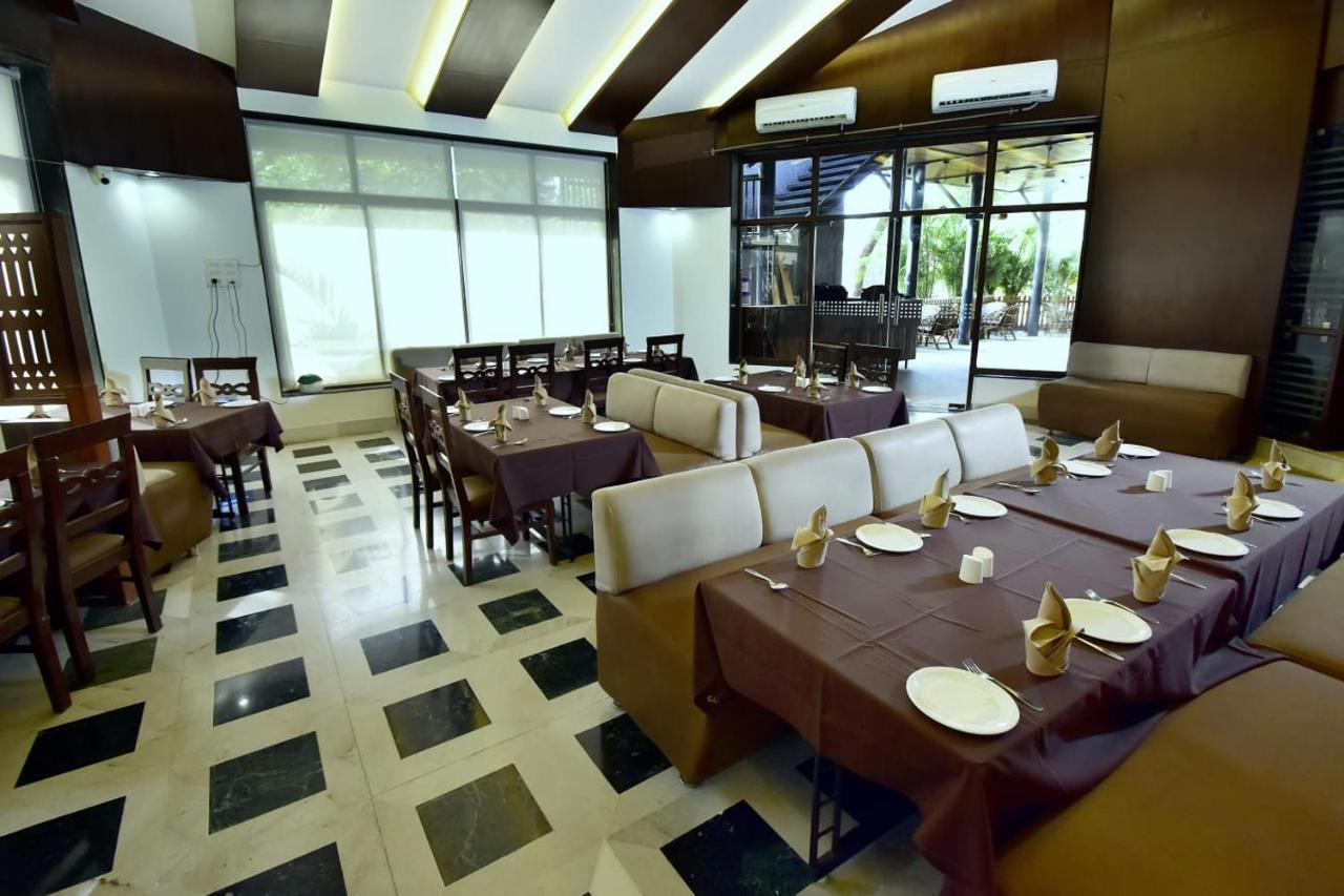Caves County Resort Malegaon Luaran gambar