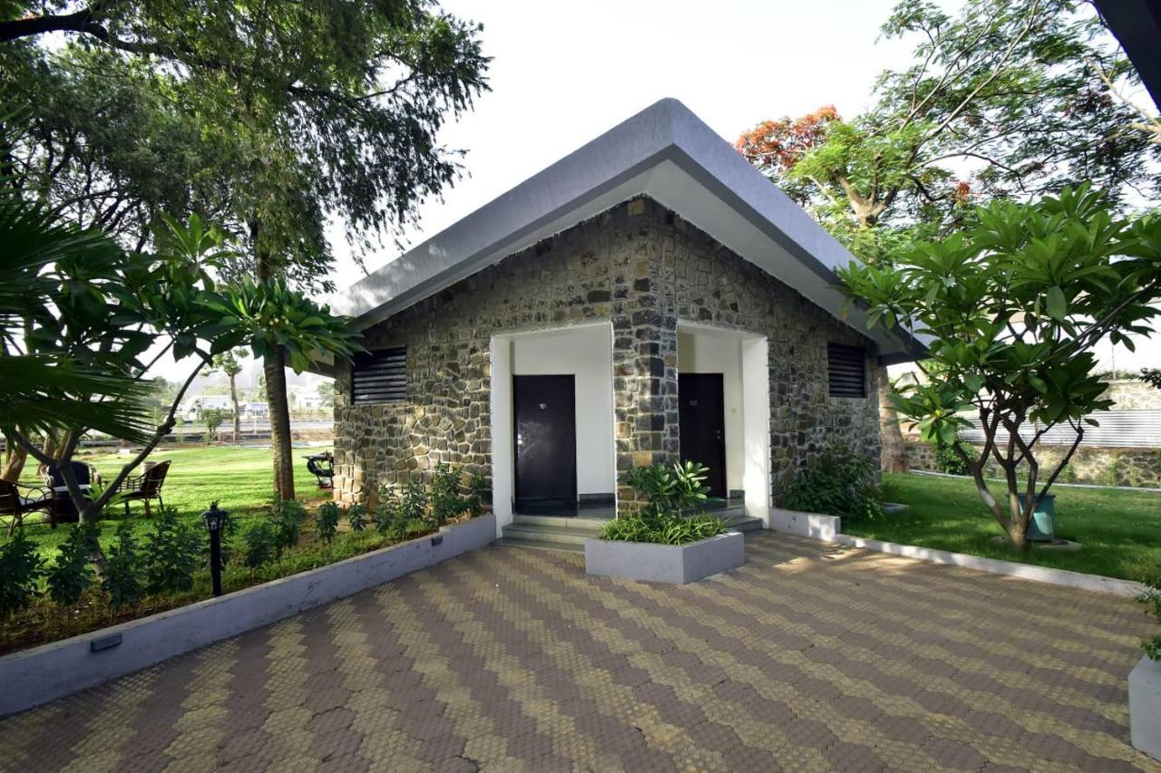 Caves County Resort Malegaon Luaran gambar
