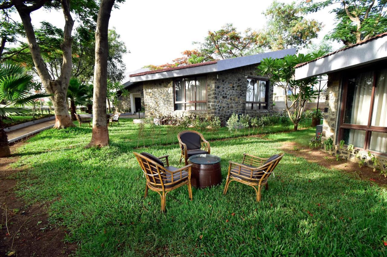 Caves County Resort Malegaon Luaran gambar